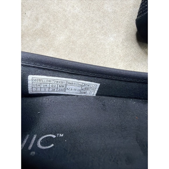 Vionic Willow Ballet Flats Shoes Black Suede Rhinestones Comfort Women Sz 7 EUC - Picture 7 of 11